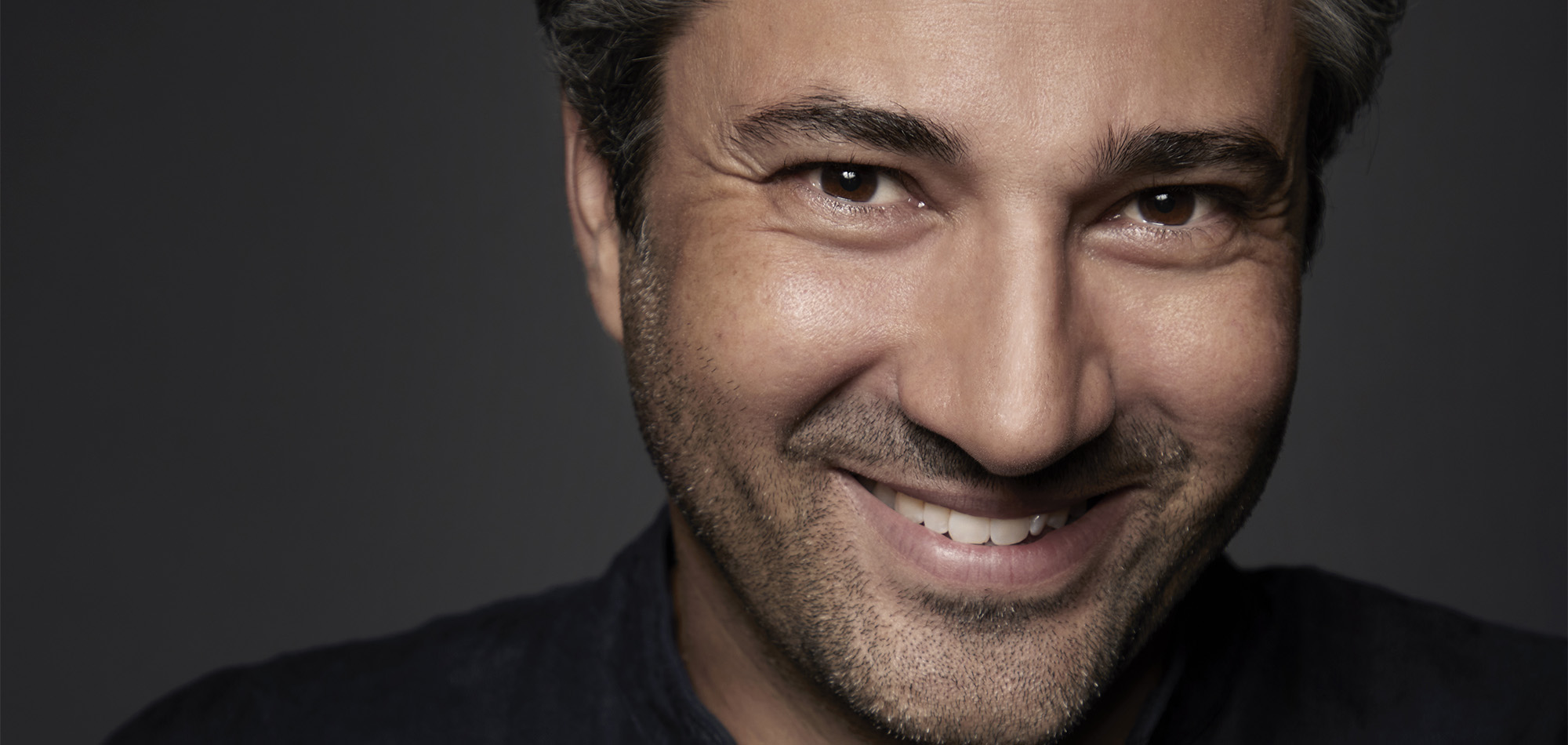 David Afkham culmina sus doce años al frente de la OCNE con conciertos en Madrid y Granada, un disco y el debut de la orquesta en los BBC Proms 