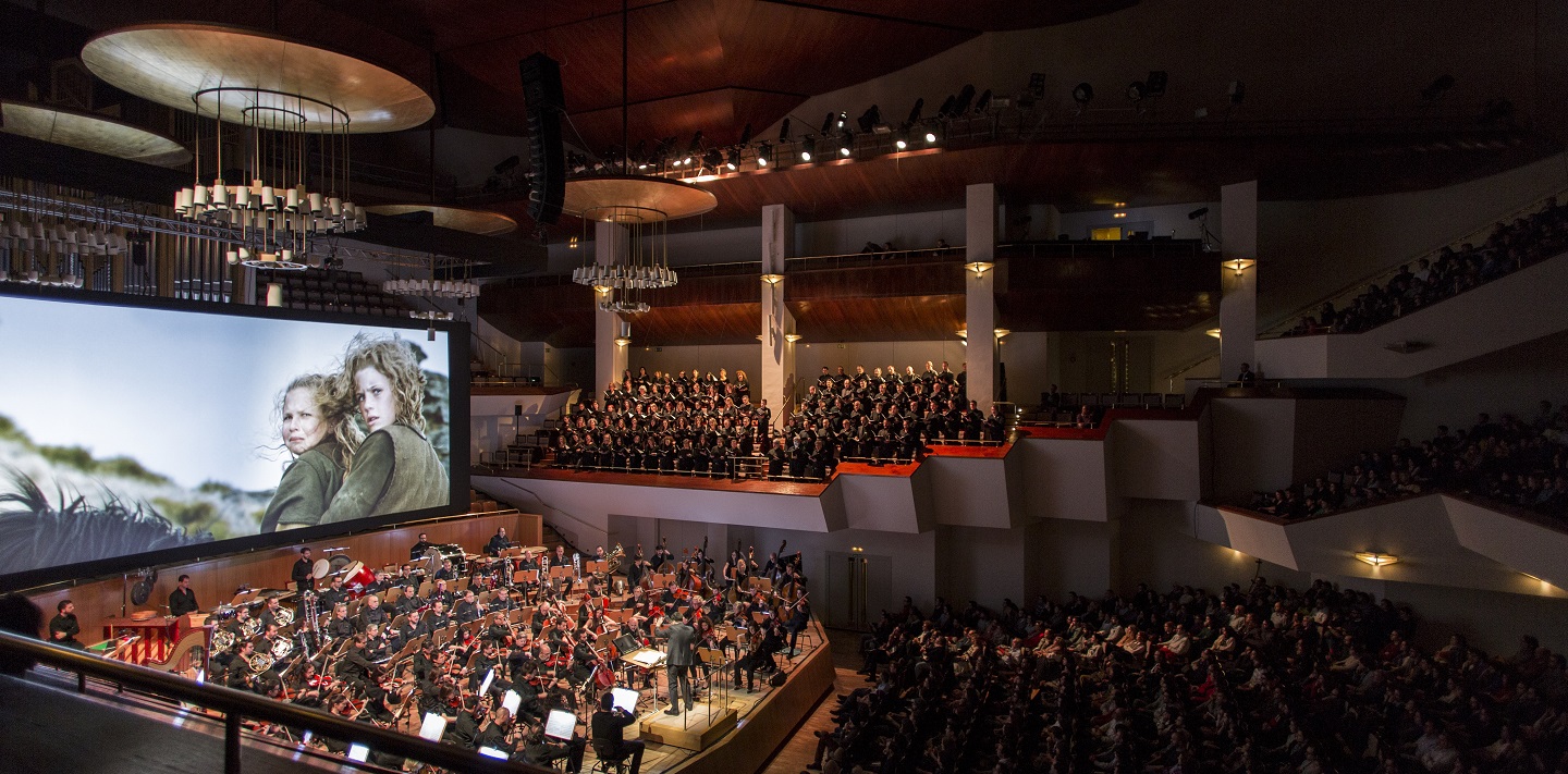 LA NACIONAL ES MÁS, MUCHO MÁS