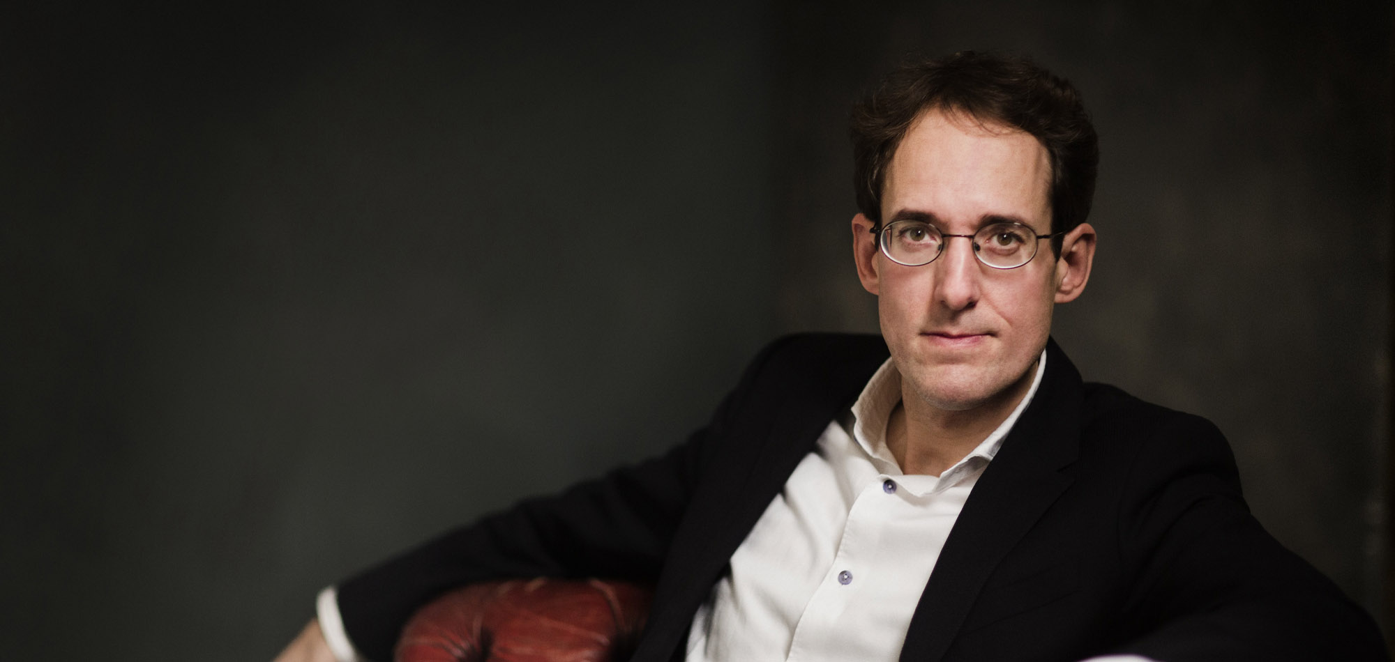 Pablo González regresa al podio de la OCNE  con obras de Boulanger, Debussy y Chaikovski