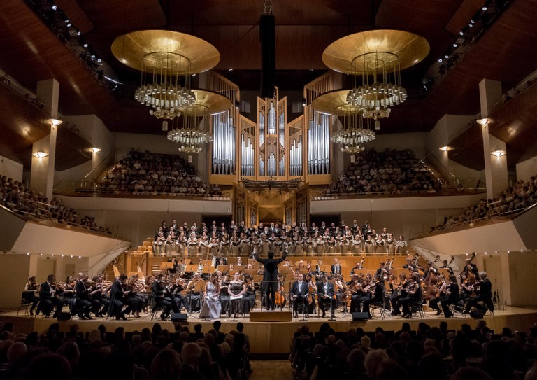 PAROXISMOS EN LA NACIONAL