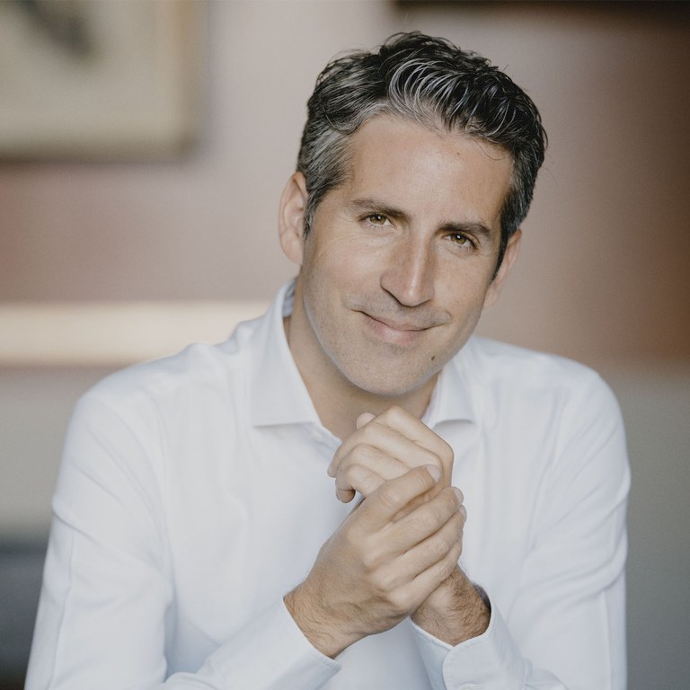 Lucas Macías Navarro